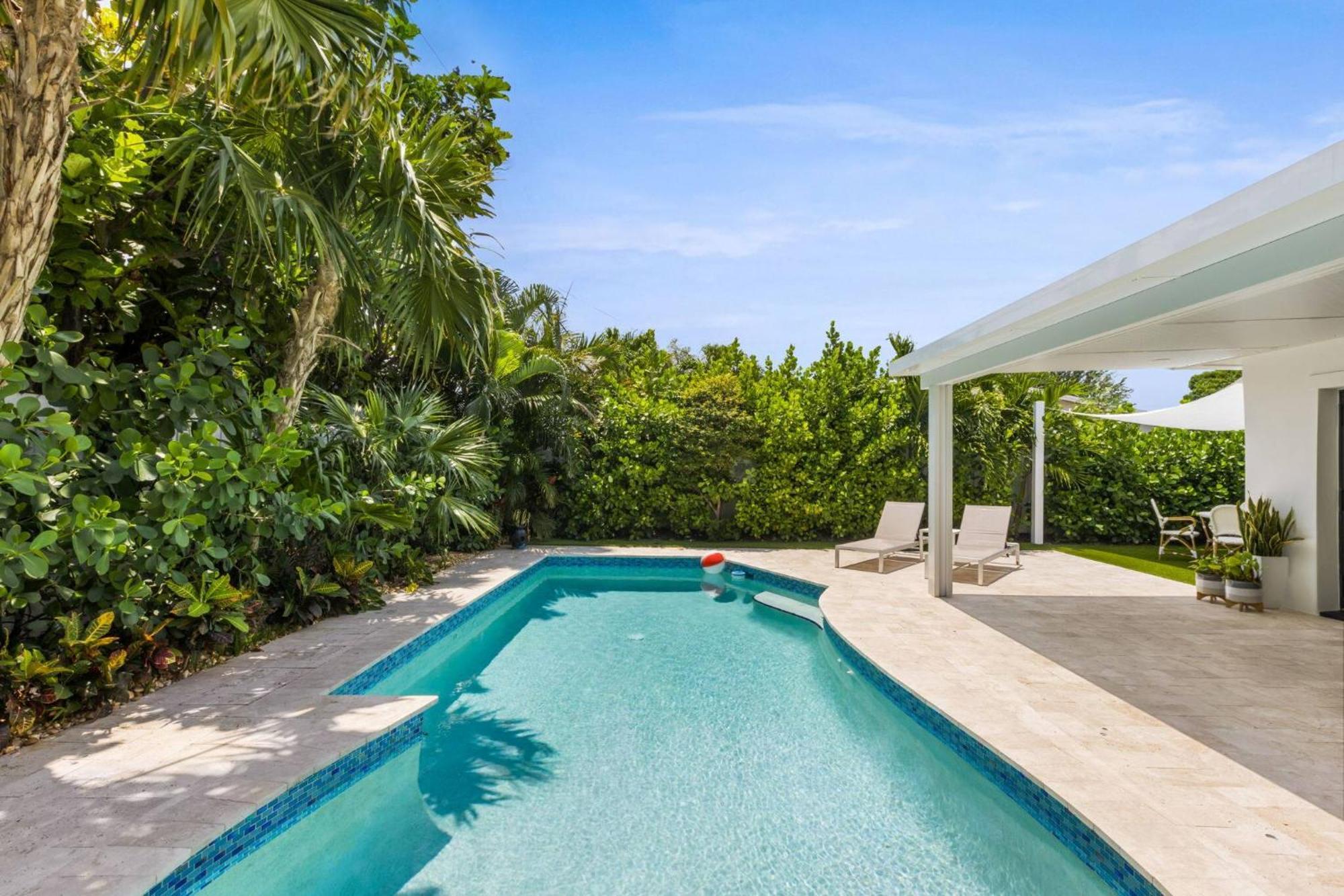 New! Luxurious Villa With Pool In غرب شاطئ بالم المظهر الخارجي الصورة
